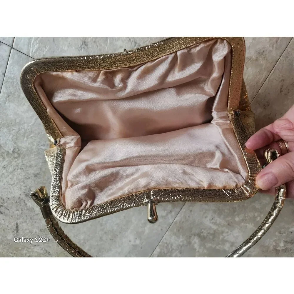 Vintage Gold special occasion shoulder bag w metal kiss clasp and satin lining